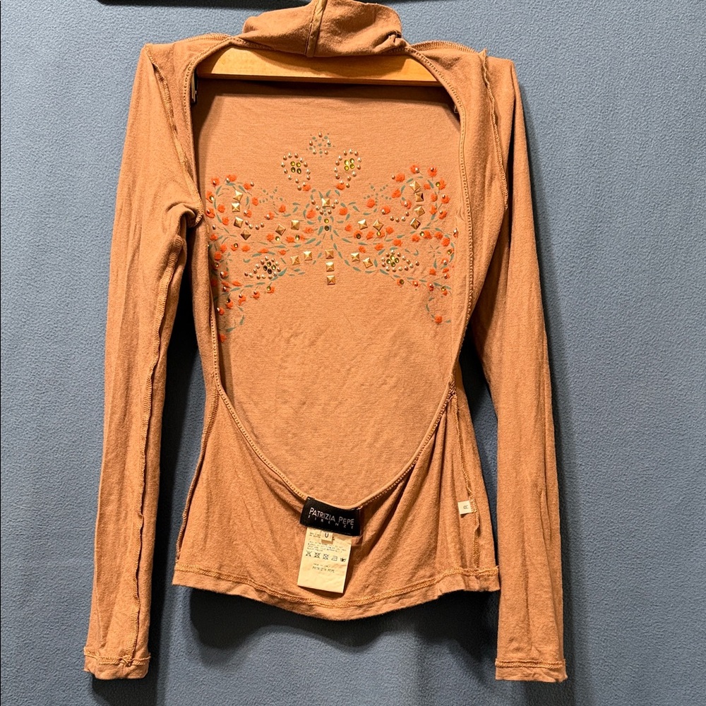 Patrizia Pepe Open Back Long-Sleeve Turtleneck Top in Brow withEmbellished Front - Picture 14 of 16